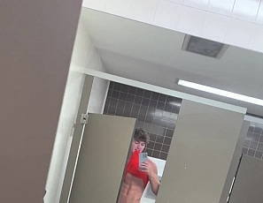 blog-posts/goofing-around-inthe-gym-ethan