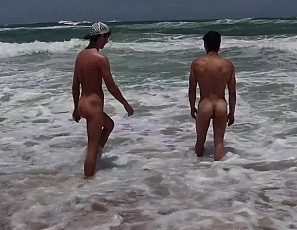 january2022/BenAndHunterNudeBeachAfterSexVL